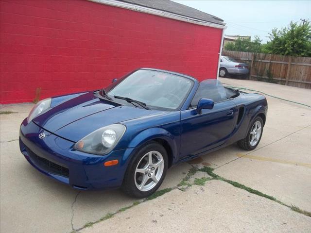 2000 Toyota MR2 Spyder Standard 4X4 Hardtop
