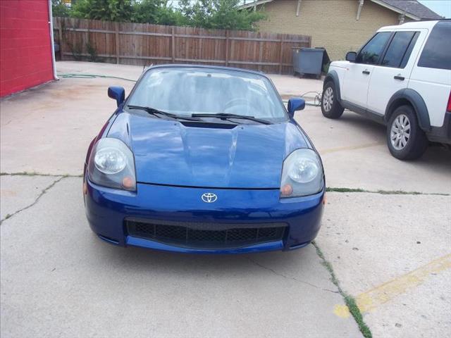 2000 Toyota MR2 Spyder Standard 4X4 Hardtop
