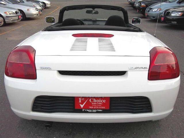 2000 Toyota MR2 Spyder Base