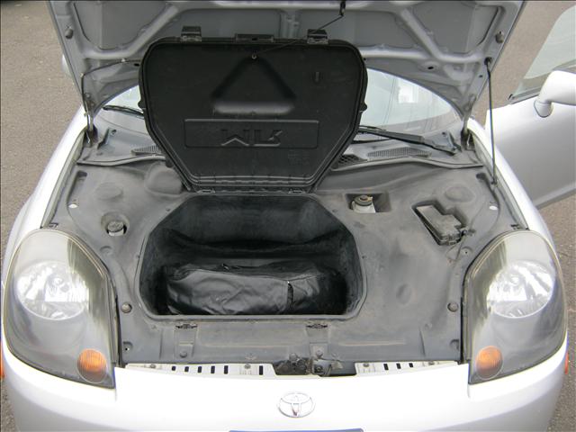 2001 Toyota MR2 Spyder Technology Package