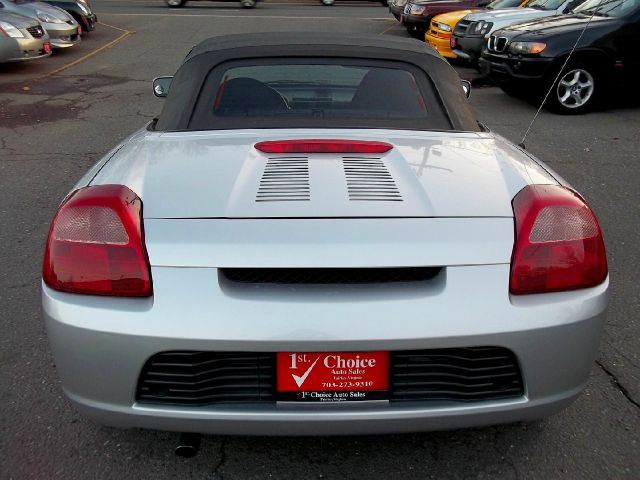 2002 Toyota MR2 Spyder 1.8T Quattro