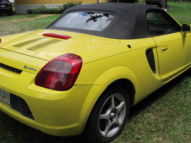 2002 Toyota MR2 Spyder 1.8T Quattro