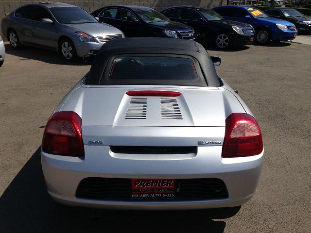 2002 Toyota MR2 Spyder 1.8T Quattro