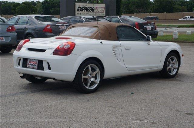 2003 Toyota MR2 Spyder Base