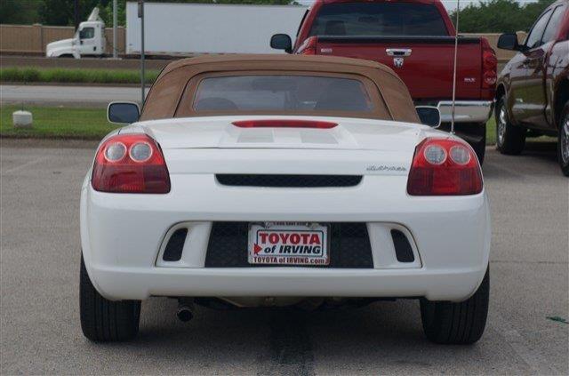 2003 Toyota MR2 Spyder Base