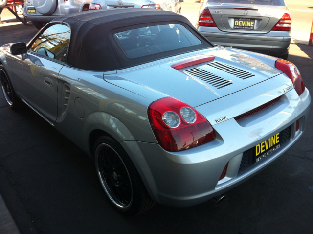 2003 Toyota MR2 Spyder 1.8T Quattro