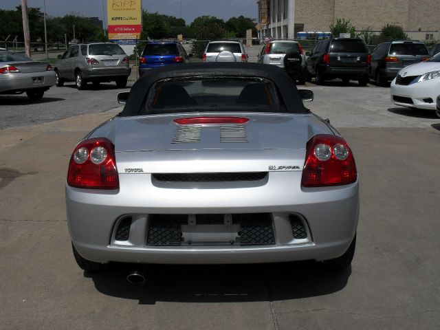 2004 Toyota MR2 Spyder 1.8T Quattro