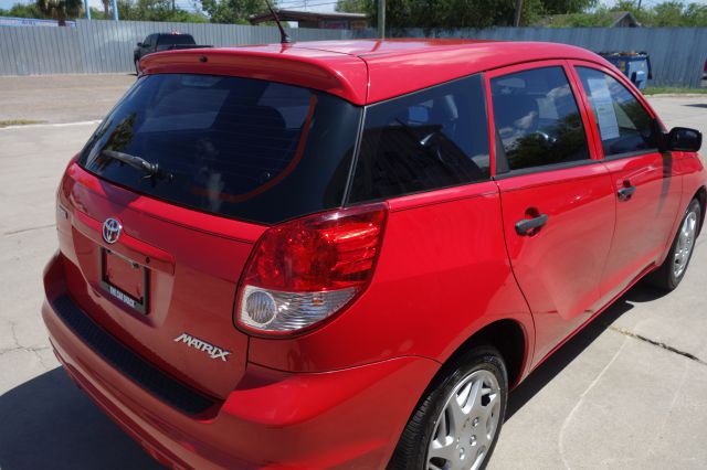 2003 Toyota Matrix Unknown