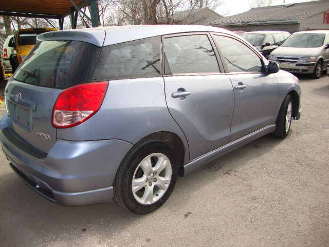 2004 Toyota Matrix SLT Quad Cab Short Bed 4WD
