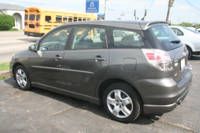 2005 Toyota Matrix SLT Quad Cab Short Bed 4WD