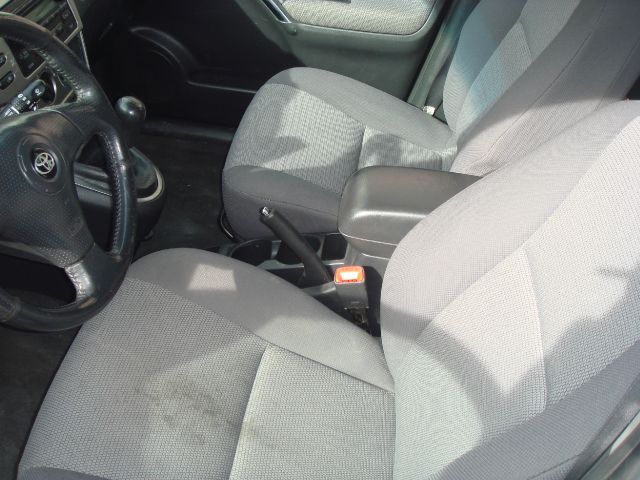 2005 Toyota Matrix SLT Quad Cab Short Bed 4WD