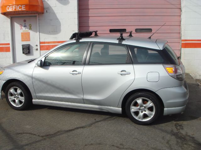 2005 Toyota Matrix SLT Quad Cab Short Bed 4WD