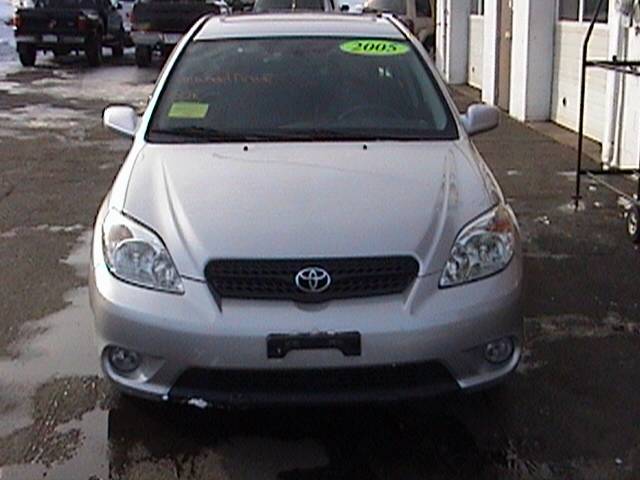 2005 Toyota Matrix AT