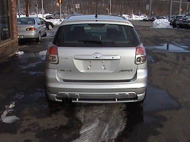 2005 Toyota Matrix AT