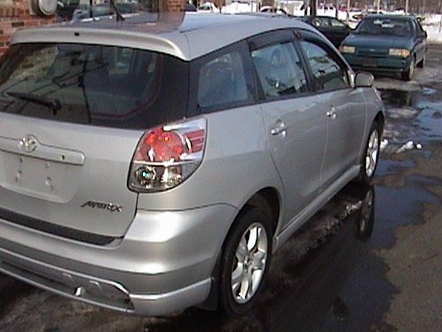 2005 Toyota Matrix AT
