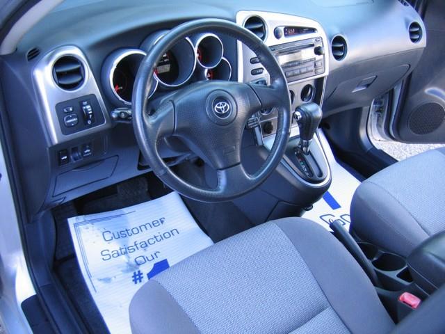 2005 Toyota Matrix S Moderl 2-wheel Drive
