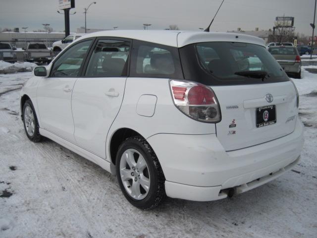 2005 Toyota Matrix Unknown