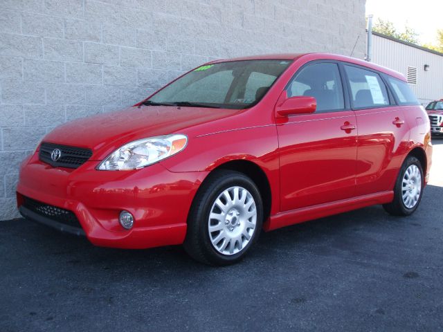 2005 Toyota Matrix SLT Quad Cab Short Bed 4WD