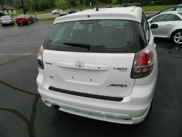 2006 Toyota Matrix SLT Quad Cab Short Bed 4WD