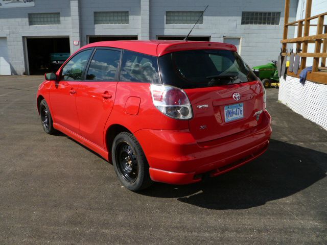 2006 Toyota Matrix SLT Quad Cab Short Bed 4WD