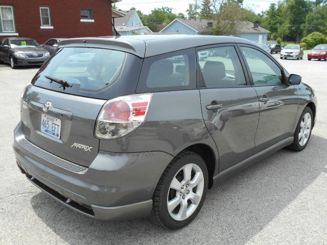 2006 Toyota Matrix XLS