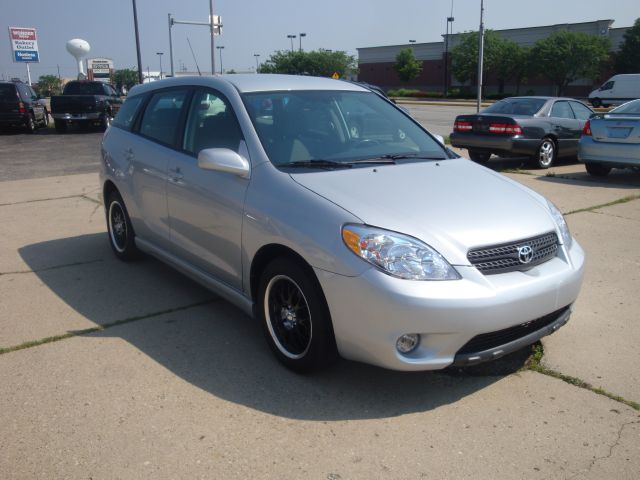 2007 Toyota Matrix SLT Quad Cab Short Bed 4WD