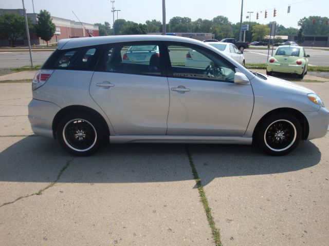 2007 Toyota Matrix SLT Quad Cab Short Bed 4WD