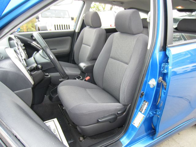 2007 Toyota Matrix SLT Quad Cab Short Bed 4WD