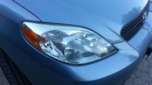 2008 Toyota Matrix Base