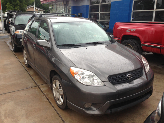 2008 Toyota Matrix SLT Quad Cab Short Bed 4WD