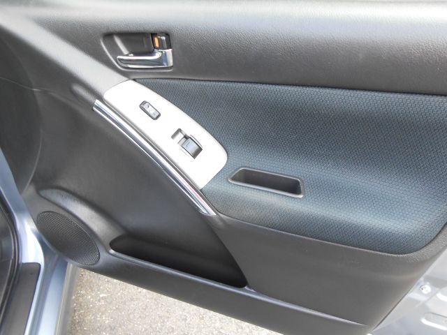 2008 Toyota Matrix SLT Quad Cab Short Bed 4WD