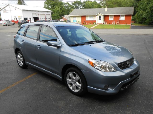 2008 Toyota Matrix SLT Quad Cab Short Bed 4WD