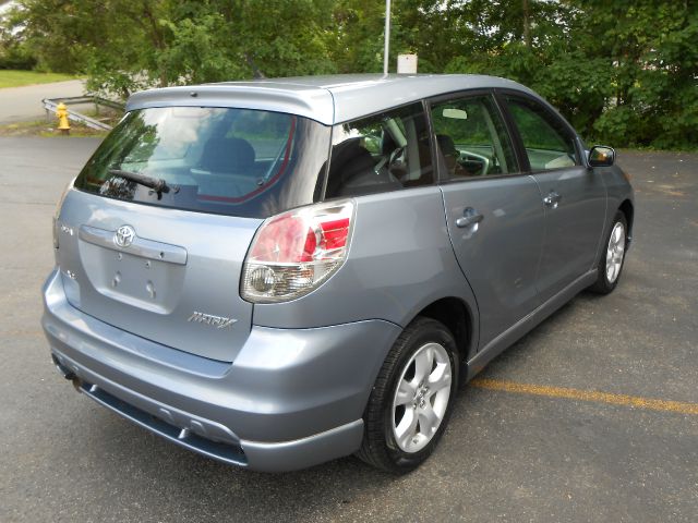 2008 Toyota Matrix SLT Quad Cab Short Bed 4WD