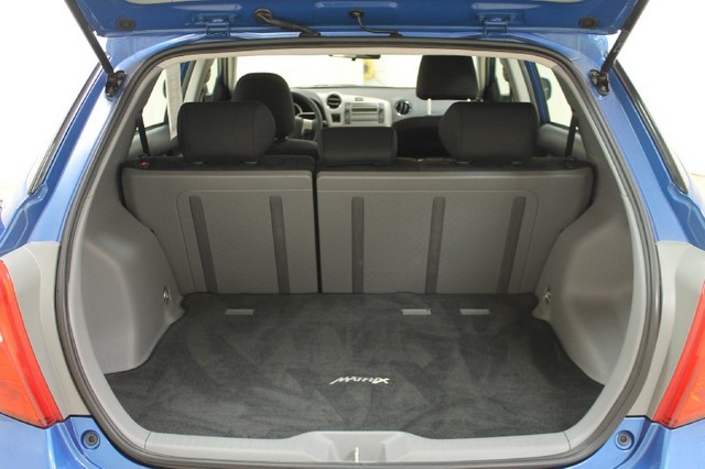 2009 Toyota Matrix 2WD 4dr V6 SE