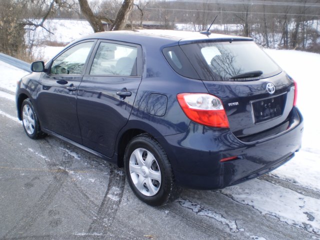 2009 Toyota Matrix King Ranch Super Crew