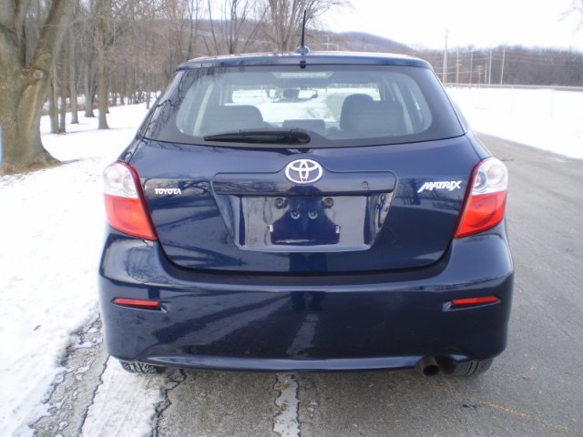 2009 Toyota Matrix King Ranch Super Crew