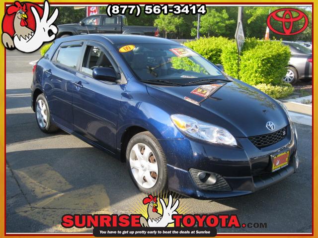 2009 Toyota Matrix 2WD 4dr V6 SE