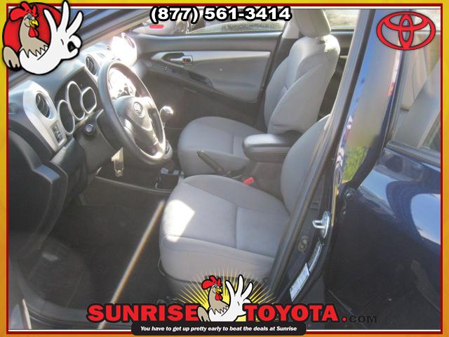 2009 Toyota Matrix 2WD 4dr V6 SE