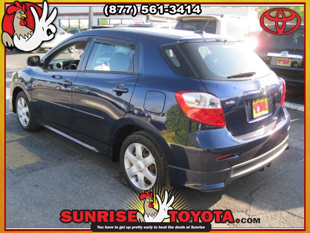 2009 Toyota Matrix 2WD 4dr V6 SE