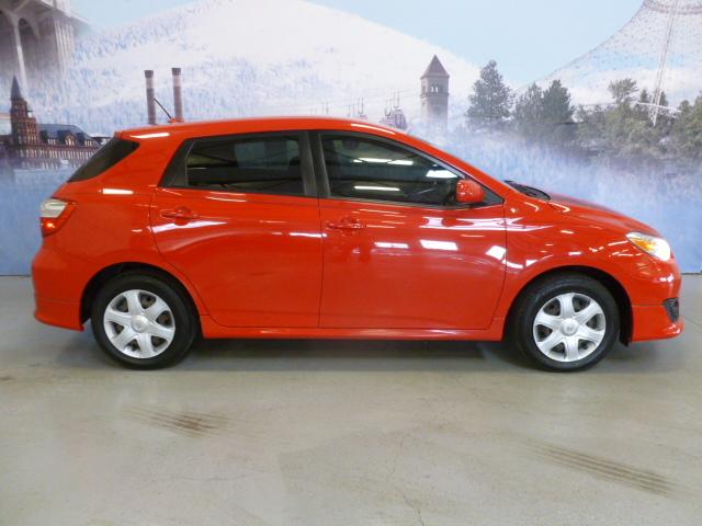 2009 Toyota Matrix 2WD 4dr V6 SE
