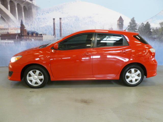 2009 Toyota Matrix 2WD 4dr V6 SE