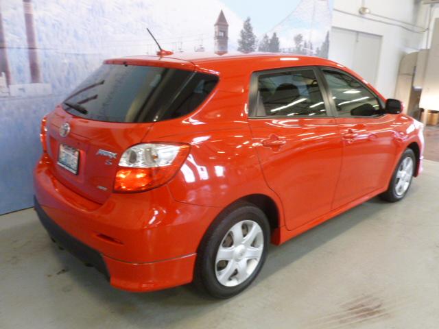 2009 Toyota Matrix 2WD 4dr V6 SE