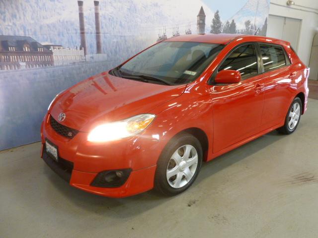 2009 Toyota Matrix 2WD 4dr V6 SE