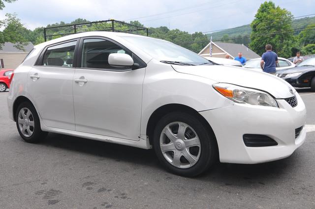 2010 Toyota Matrix Unknown