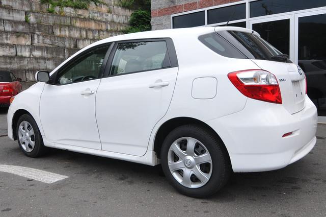 2010 Toyota Matrix Unknown