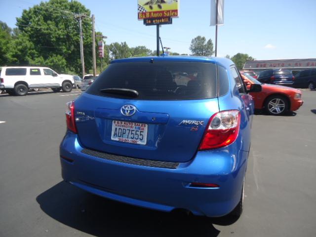 2010 Toyota Matrix Unknown
