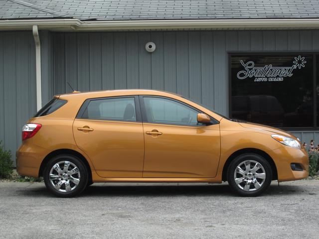 2010 Toyota Matrix XR