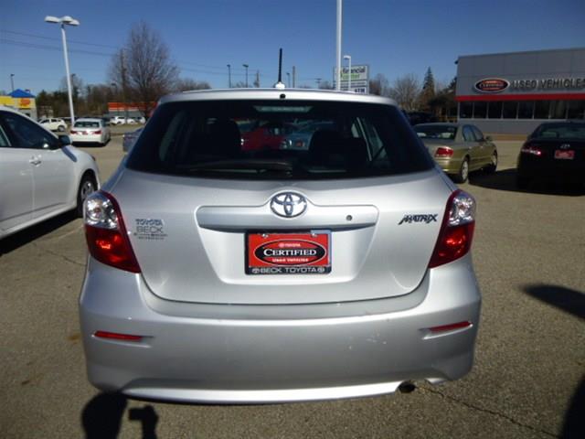 2010 Toyota Matrix Base