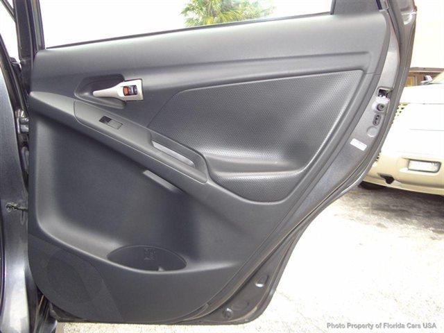 2010 Toyota Matrix 1 Owner