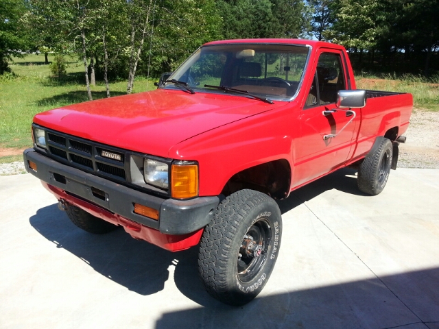 1985 Toyota Pickup 2dr 3.8L Auto Grand Touring W/blk Lth Ltd Avail
